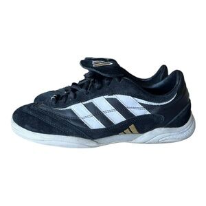 Vintage Adidas Indoor Soccer Shoes, Men’s 7 Women’s 8.5